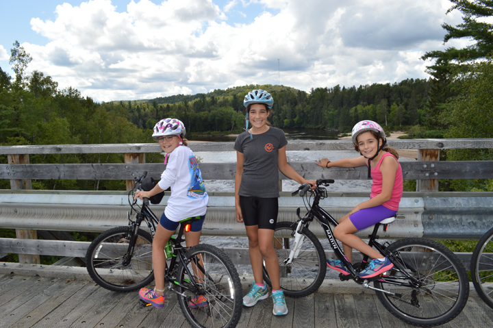 Quebec mountain clearance bike girl